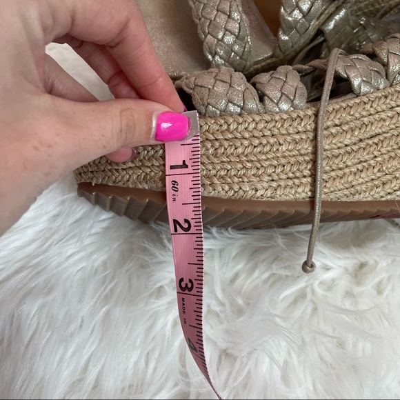 Trask Wedged Braided Strappy Heel- Women's size 8- Pewter/ Gold - Picture 8 of 8